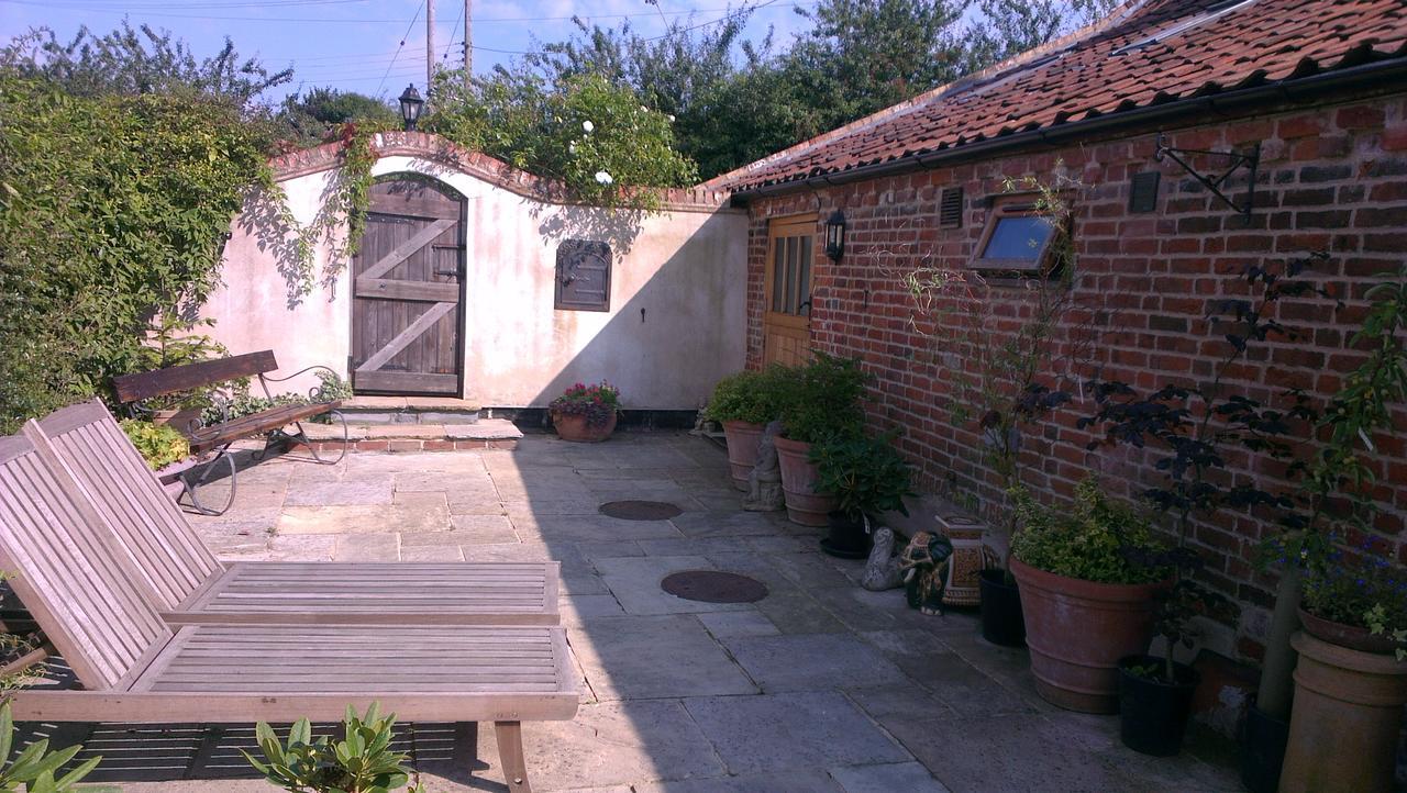 Villa Camps Heath Barn Lowestoft Esterno foto